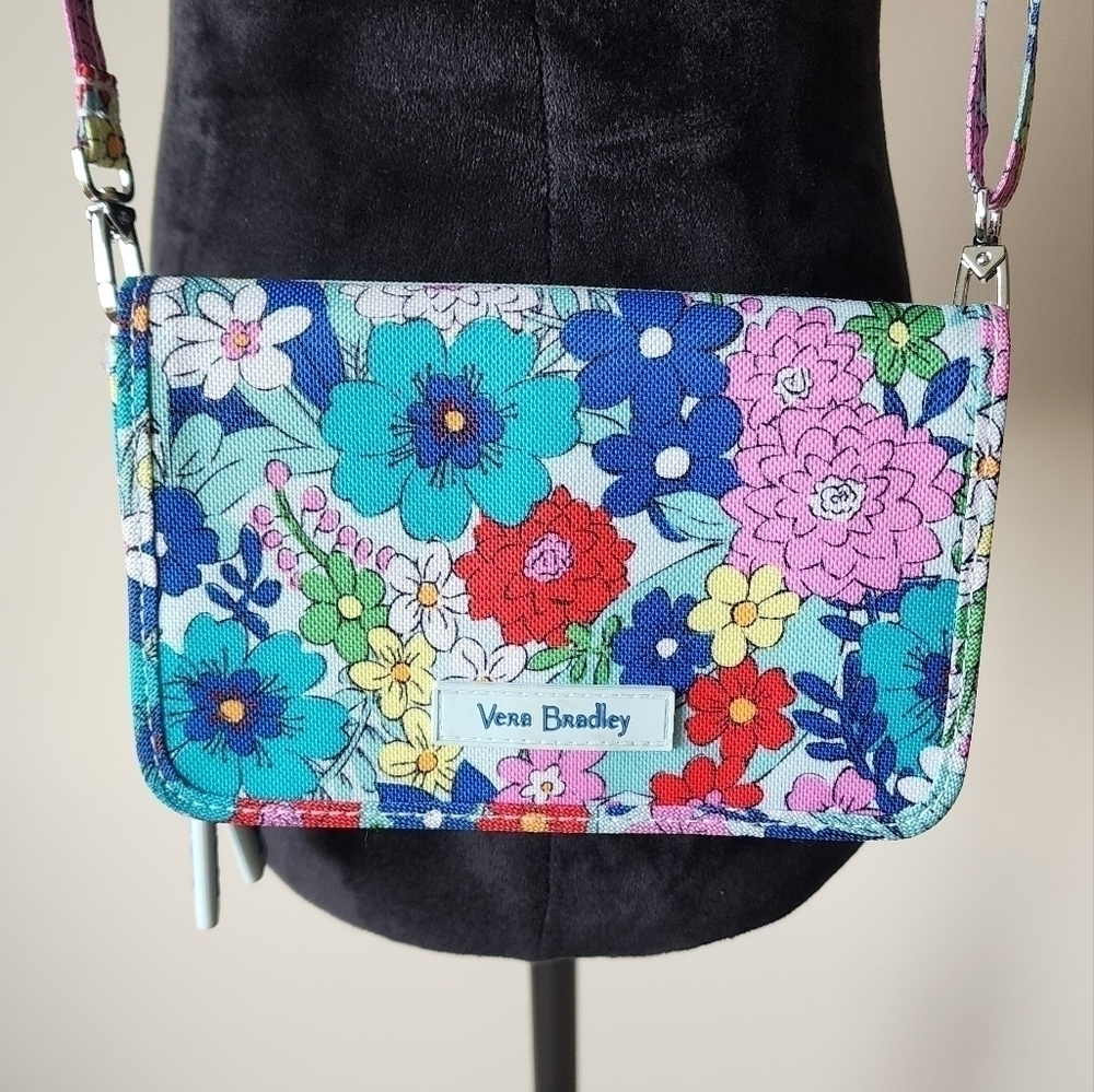 Vera Bradley Far Out Floral 3 In 1 Crossbody.